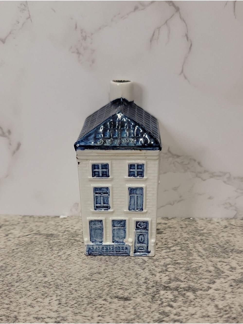 Vintage KLM Blue Delft House #26 House of Hague